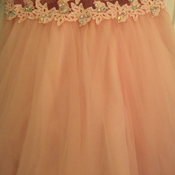 Dress - Picture 3 of 3